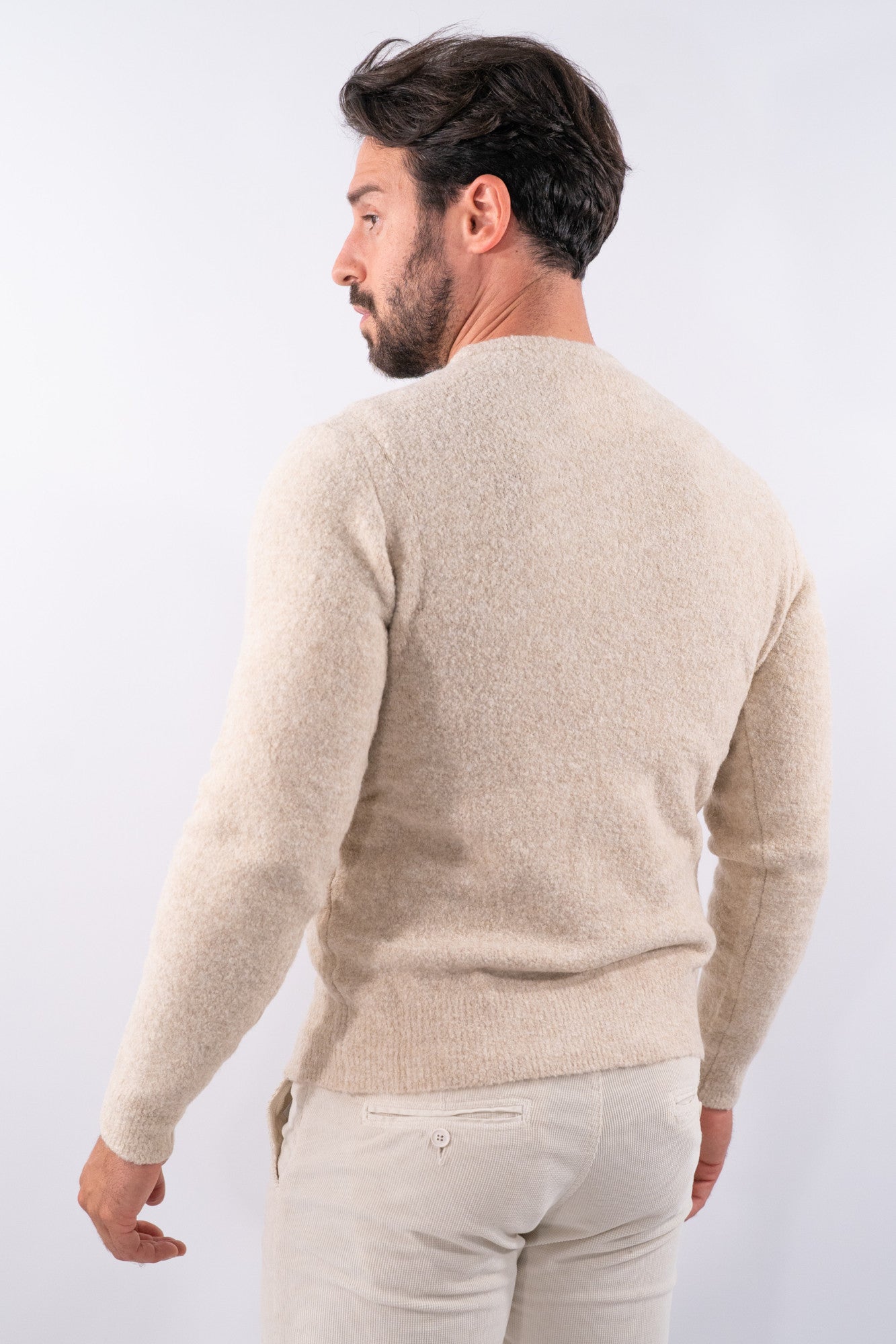 Maglia girocollo in filato bouclé