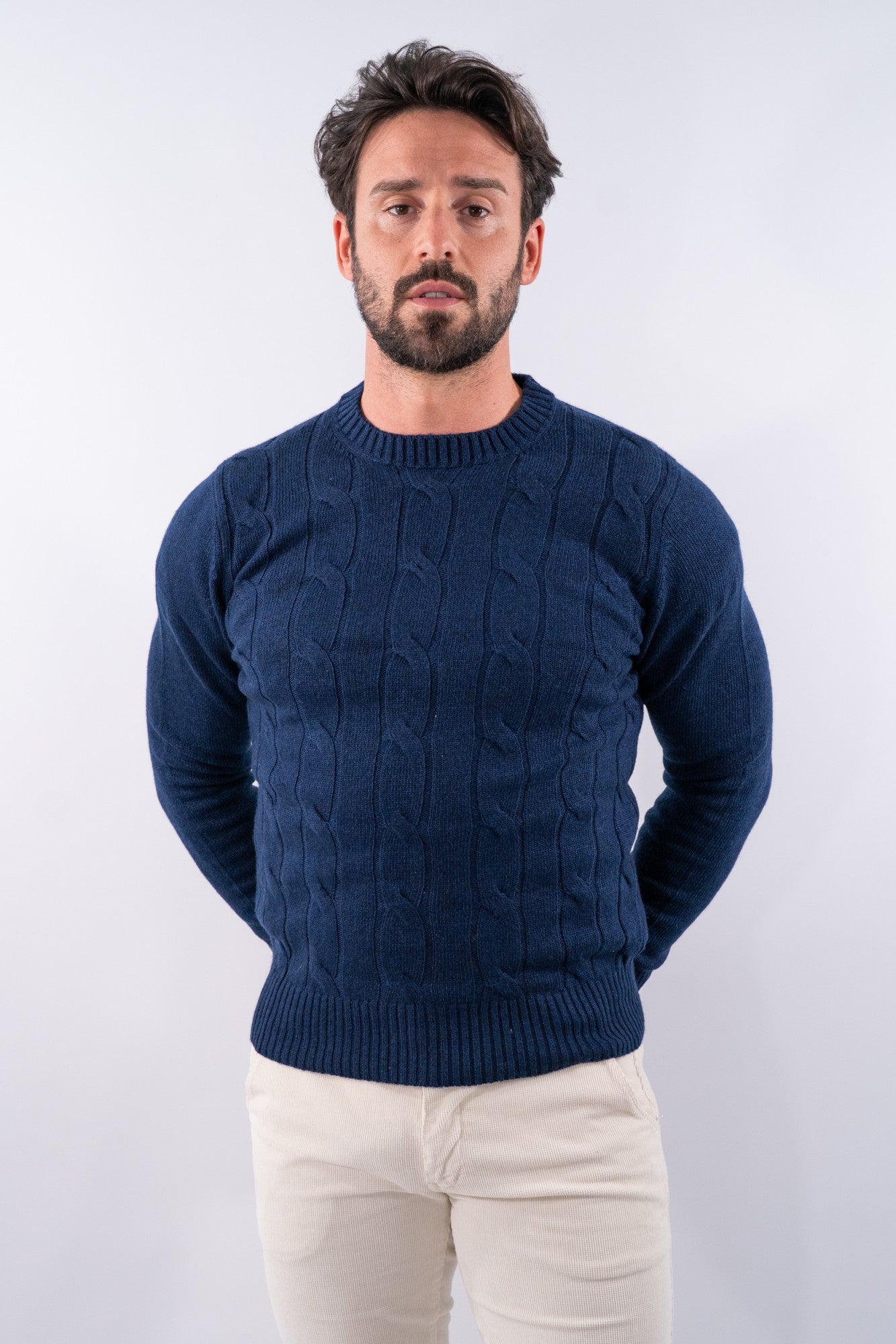 Girocollo intrecciato