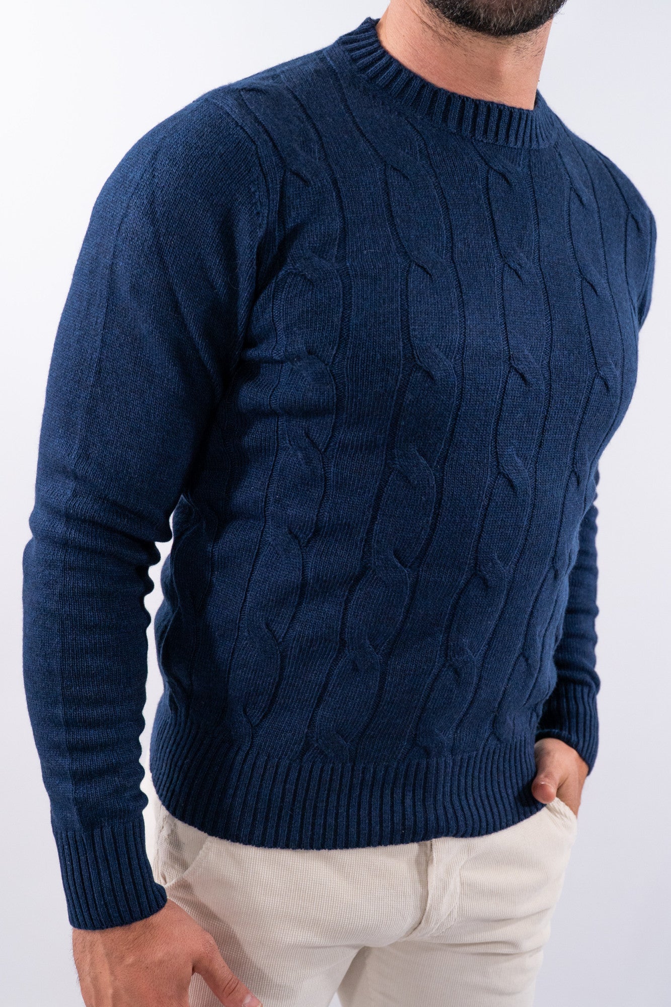 Girocollo intrecciato